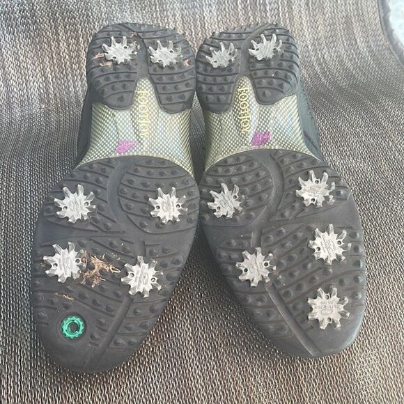 Foot joy men’s golf shoes size 7.5 one missing Cleat see pictures. Excellent fit - Picture 4 of 7